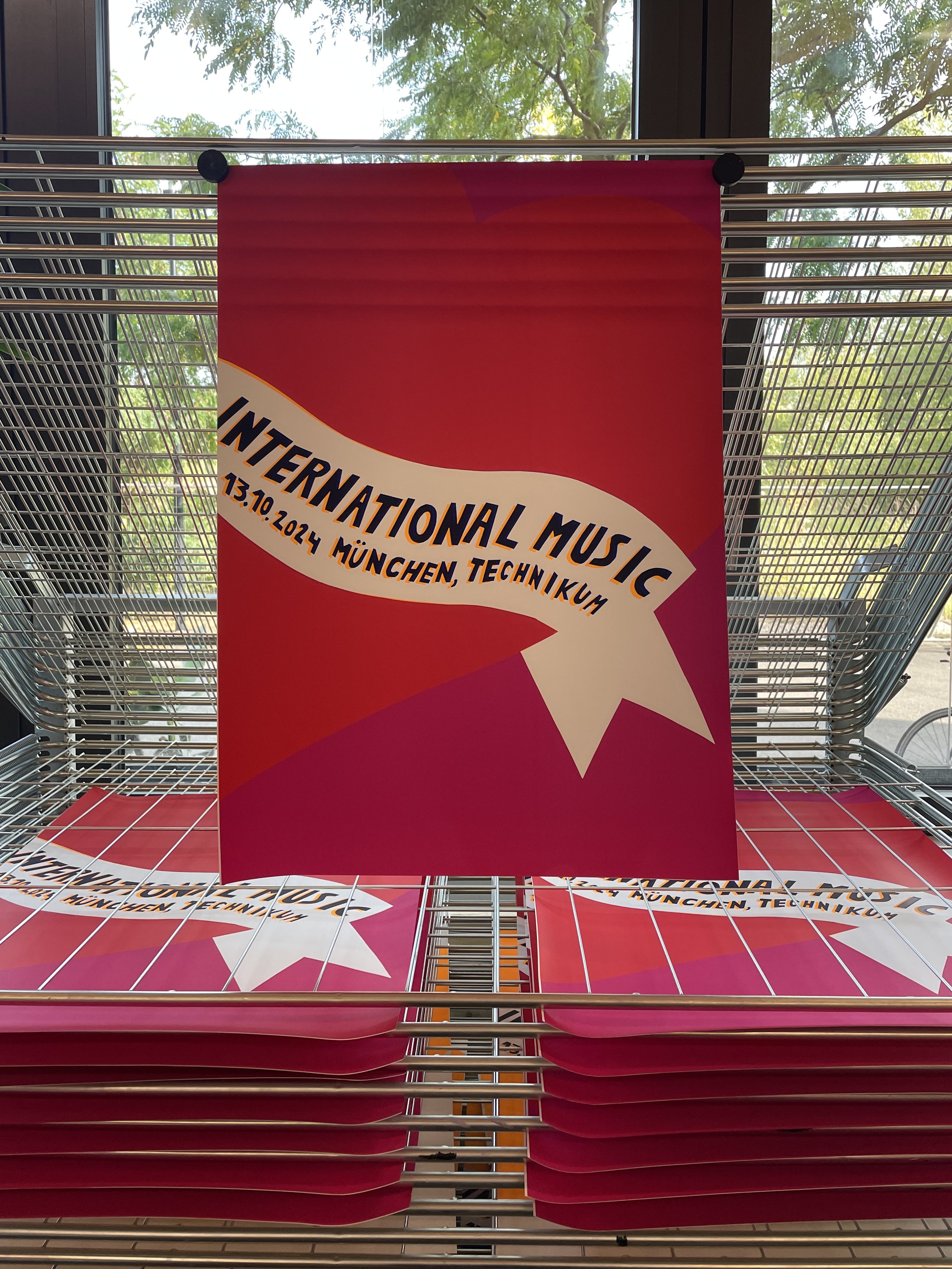 Plakat „International Music“ Emily Xylander Wenzel Rehbach Studio Wochenende